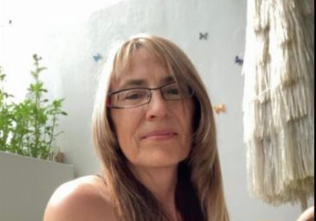 Anni Iwanoff - Astrologie & Horoskope - Beruf & Karriere - Tarot & Kartenlegen - Liebe & Partnerschaft