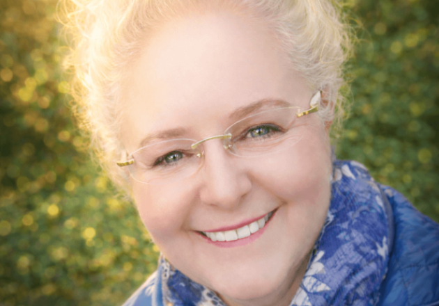 Regula Sieber - Tarot & Kartenlegen - Liebe & Partnerschaft - Hellsehen & Wahrsagen - Beruf & Karriere